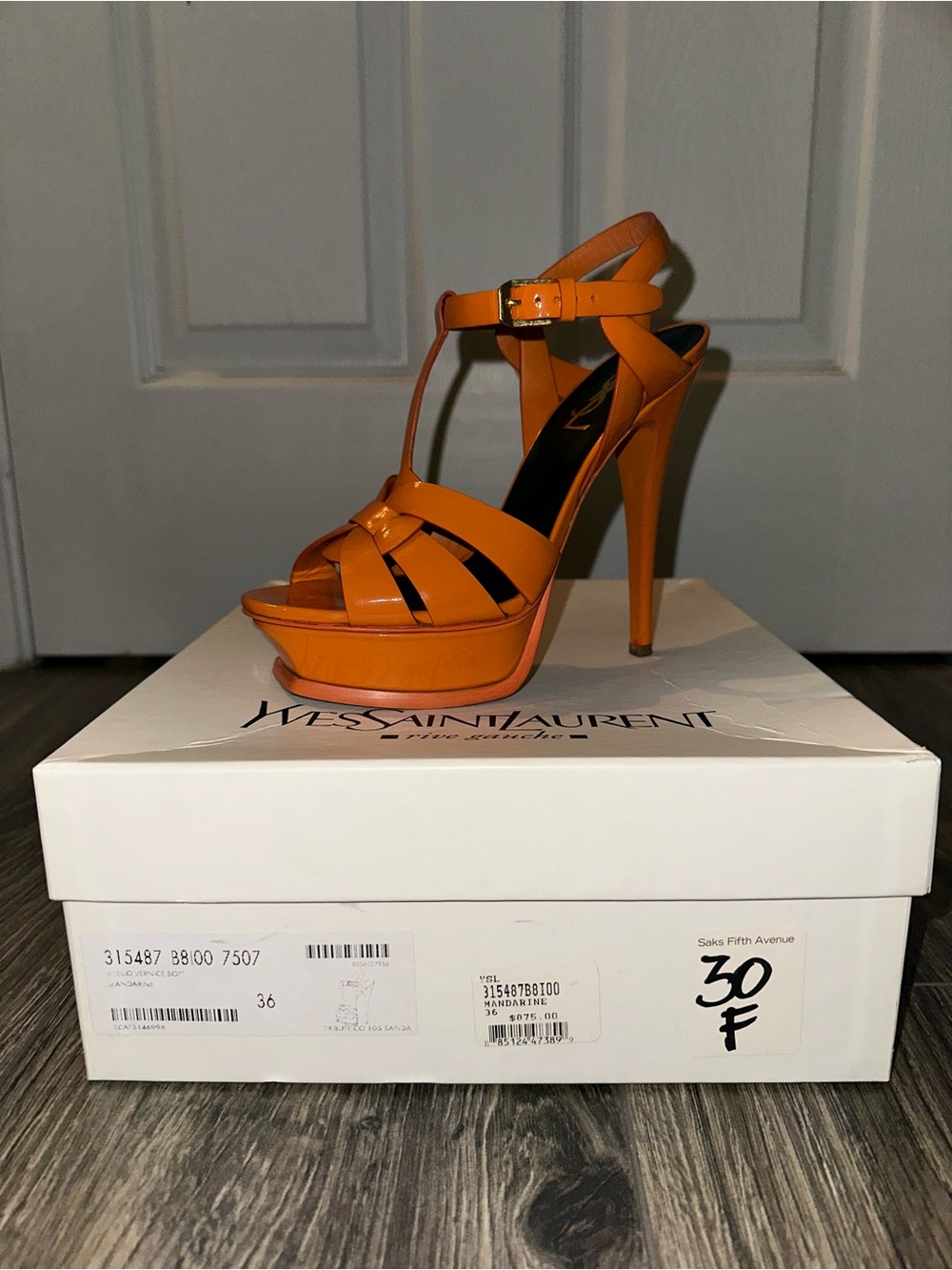 Yves Saint Laurent Vitello Vernice Soft Mandarine Patent Platform Sandals - Picture 7 of 7